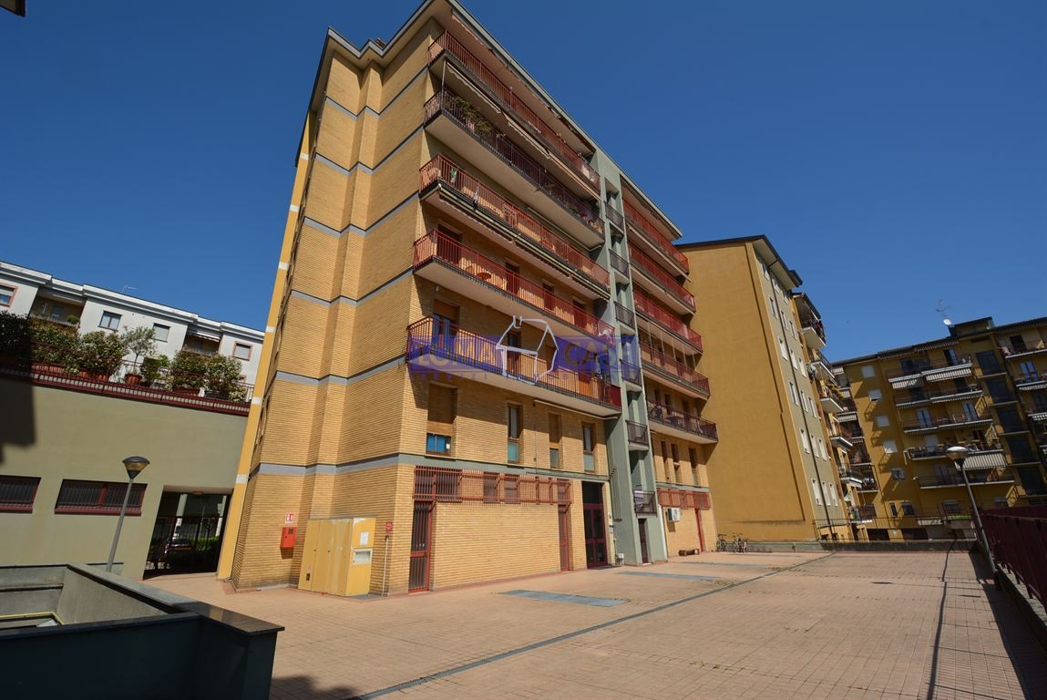 Osnago, bilocale ultimo piano servito da ascensore